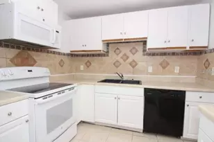 2332 Huntington Green Ct, Orlando, FL 32839 - Photo 7