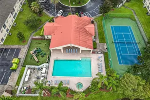 2810 Club Cortile Cir, Kissimmee, FL 34746 - Photo 63