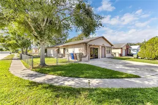 1305 Mill Creek Pl, Kissimmee, FL 34744 - Photo 3