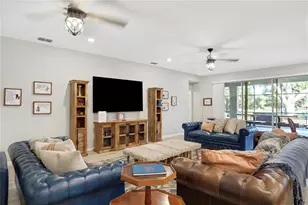 2541 Shanti Dr, Kissimmee, FL 34746 - Photo 9