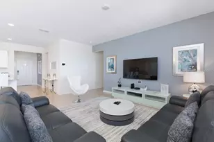 8012 Oak Shadow Ct, Davenport, FL 33837 - Photo 9