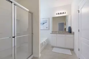 8012 Oak Shadow Ct, Davenport, FL 33837 - Photo 17