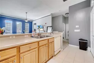 12107 Poppy Field Ln, Orlando, FL 32837 - Photo 11