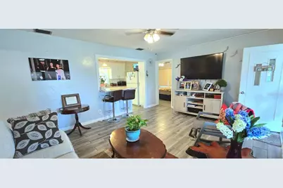 229 Raymond Avenue, Frostproof, FL 33843 - Photo 3