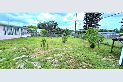 229 Raymond Avenue, Frostproof, FL 33843 - Photo 15