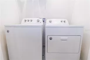 2686 Chantilly Ave, Kissimmee, FL 34741 - Photo 15