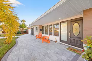 5235 40th St S, Saint Petersburg, FL 33711 - Photo 3