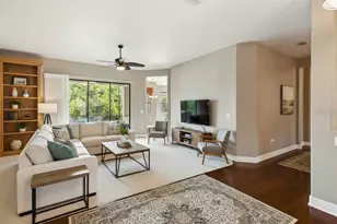 313 Santa Barbara Ln, Kissimmee, FL 34759 - Photo 7