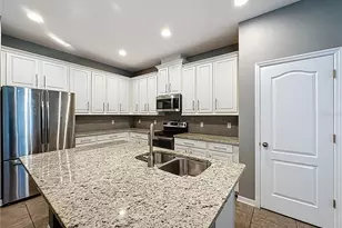 5911 Paxton Ct, Apopka, FL 32703 - Photo 13