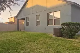 1109 Hilltop Pl, Saint Cloud, FL 34772 - Photo 7