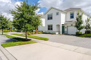 4770 Kings Castle Cir, Kissimmee, FL 34746 - Photo 3