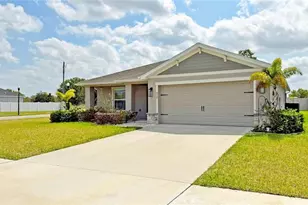 937 Montgomery Ln, Polk City, FL 33868 - Photo 1