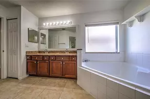 13301 Whisper Bay Dr, Clermont, FL 34711 - Photo 17