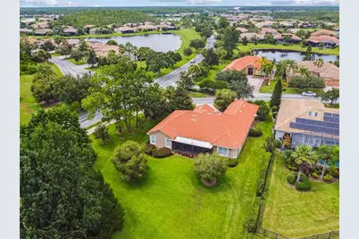 542 Viterra Ct, Kissimmee, FL 34759 - Photo 3