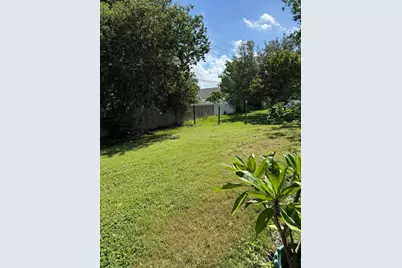 217 Citrus Dr, Kissimmee, FL 34743 - Photo 11