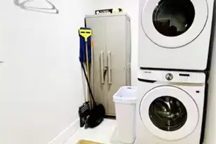 812 Tropical Dr, Bradenton, FL 34208 - Photo 17