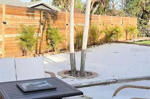 812 Tropical Dr, Bradenton, FL 34208 - Photo 51