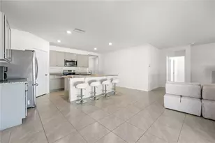 571 Tanaro Ln, Haines City, FL 33844 - Photo 7