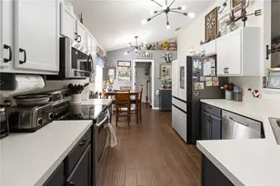 570 Brown Bear Way, Saint Cloud, FL 34772 - Photo 9