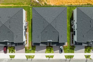 1039 Splash Shot Pl, Davenport, FL 33896 - Photo 9