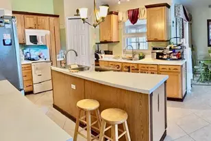 1912 Lakeview Pl, Kissimmee, FL 34759 - Photo 7