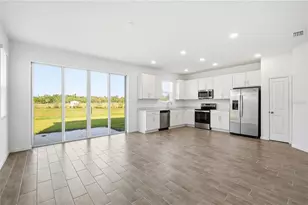 2427 29th Ln E, Palmetto, FL 34221 - Photo 7