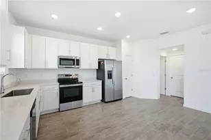 2427 29th Ln E, Palmetto, FL 34221 - Photo 9