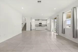 1051 Lakeshore Breeze Pl, Kissimmee, FL 34747 - Photo 3