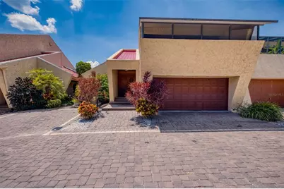 11 Casarena Court, Winter Haven, FL 33881 - Photo 1