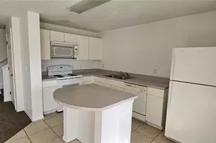 2836 Club Cortile Cir, Kissimmee, FL 34746 - Photo 11