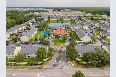 2836 Club Cortile Circle, Kissimmee, FL 34746 - Photo 19