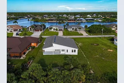 8181 Tecumseh Circle, Port Charlotte, FL 33981 - Photo 5