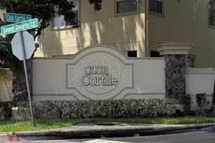 2724 Club Cortile Cir, Kissimmee, FL 34746 - Photo 3