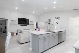 1061 Zion Dr, Haines City, FL 33844 - Photo 9