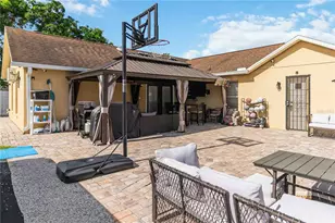 2419 Lancashire Ln, Kissimmee, FL 34743 - Photo 41