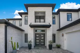 16820 Bolsena Dr, Bella Collina, FL 34756 - Photo 3