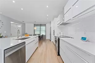 1945 Red Canyon Dr, Kissimmee, FL 34744 - Photo 9