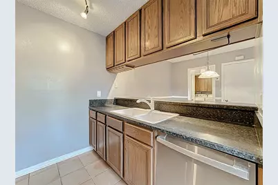 5252 Brook Court #240, Orlando, FL 32811 - Photo 17