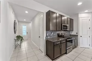 343 Lake Smart Cir, Winter Haven, FL 33881 - Photo 3