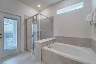 2270 Lelani Cir, Davenport, FL 33897 - Photo 29