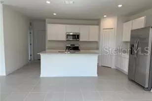 35461 Ackley Trce, Zephyrhills, FL 33541 - Photo 3