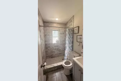 10530 Lake Drive, Seminole, FL 33772 - Photo 5