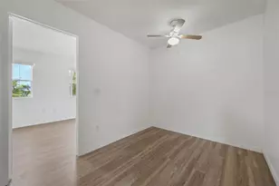 2830 Paynes Prairie Cir, Kissimmee, FL 34743 - Photo 25