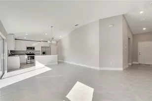 1079 Dudley Dr, Kissimmee, FL 34758 - Photo 3