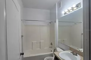 3391 S Kirkman Rd, Orlando, FL 32811 - Photo 5