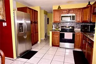 615 N Forrest Ave, Kissimmee, FL 34741 - Photo 9