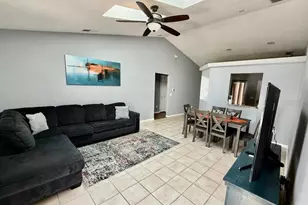 142 Glasgow Ct, Davenport, FL 33897 - Photo 9