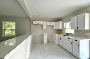 656 W Date St, Lake Wales, FL 33859 - Photo 7