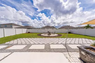 1663 Gentle Breeze Dr, Saint Cloud, FL 34771 - Photo 11