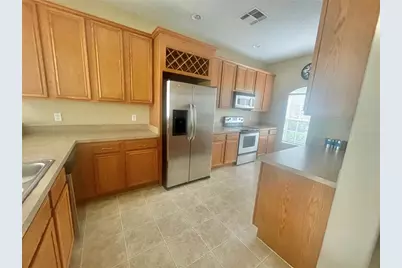 2801 Eagles Roost Circle, Kissimmee, FL 34746 - Photo 5